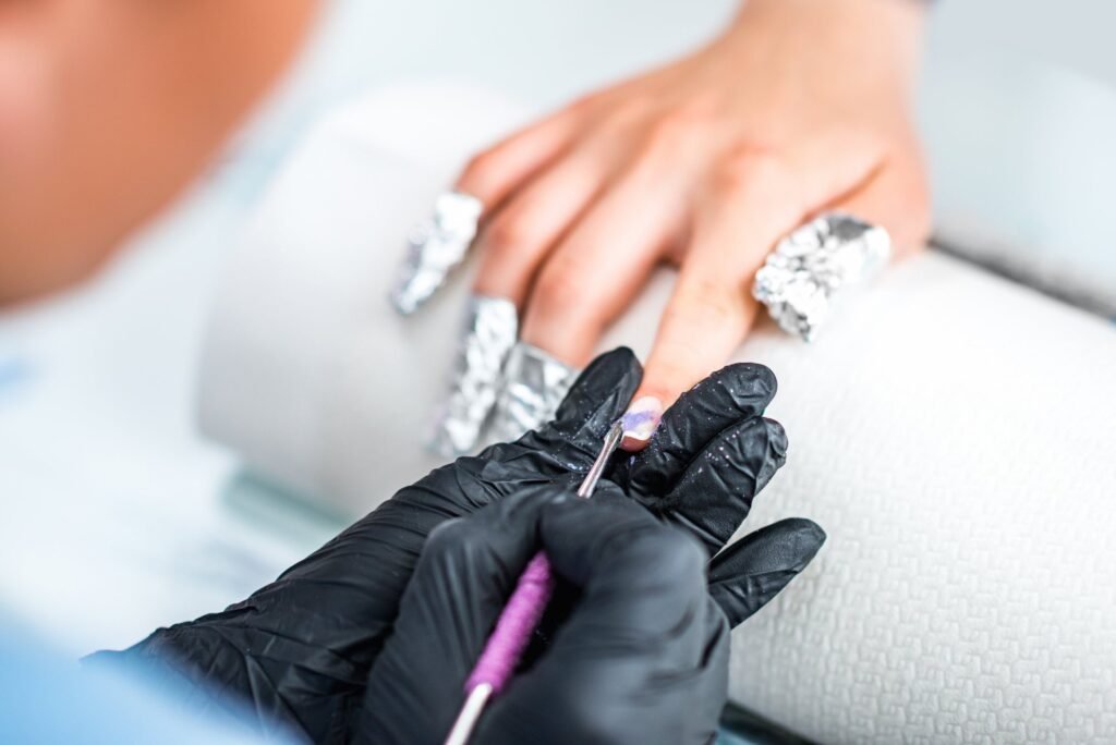 Gel nail enhancement soak-off